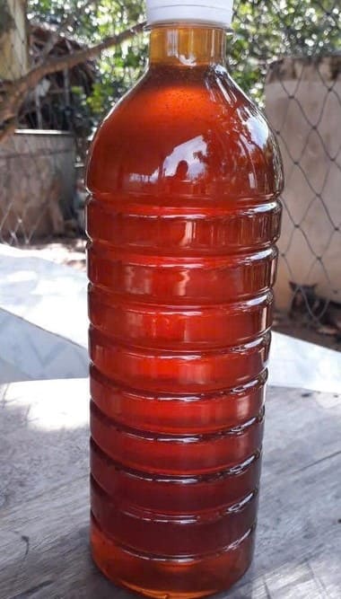 Giá mật ong nguyên chất bao nhiêu 1 lít? Bảng chuẩn 2025! 3 Giá mật ong nguyên chất hoa nhãn Sơn La