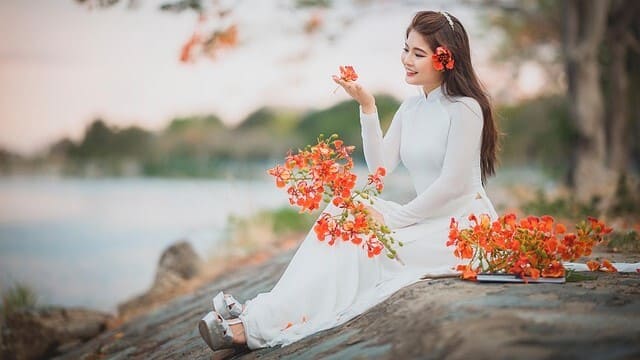 Top 20+ tác dụng của mật ong và mẹo dùng hiệu quả! 24 Chị Hồng Bình nói về tác dụng của mật ong