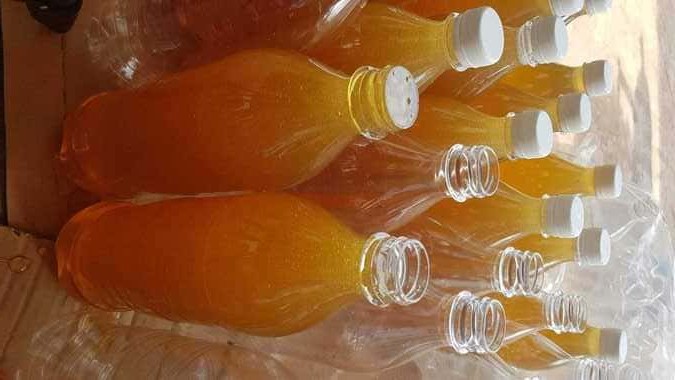 Mật ong hoa vải có màu gì? 3 cách nhận biết chính xác nhất! 14 Màu sắc có phản ánh độ nguyên chất của mật ong không?